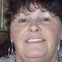 Julie Tomlin Photo 6