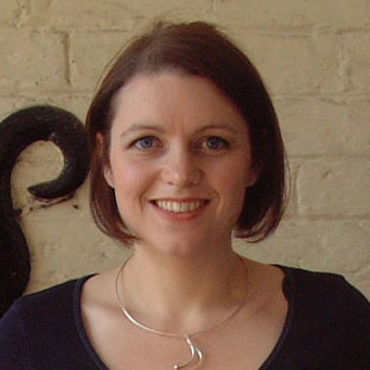 Alexandra Anderson Photo 25