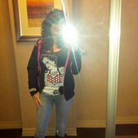 Victoria Costello Photo 19