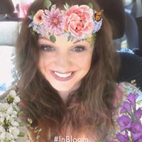Kristina Holmes Photo 17