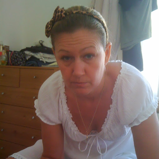 Claire Saunders Photo 14 Claire Saunders Photo 14