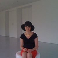 Anna Magee Photo 24