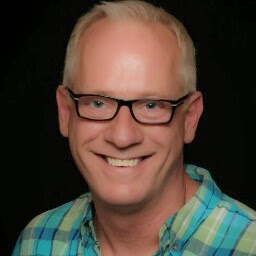 Lee Erickson Photo 30