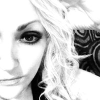 Victoria Lynch Photo 17