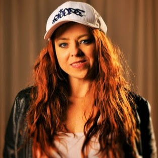 Jacqueline Waller Photo 9