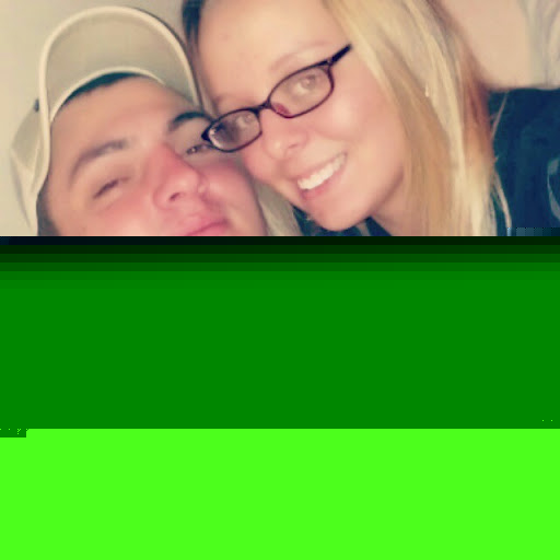 Amber Vaughan Photo 8