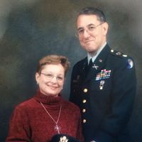 Linda Hudson Photo 40