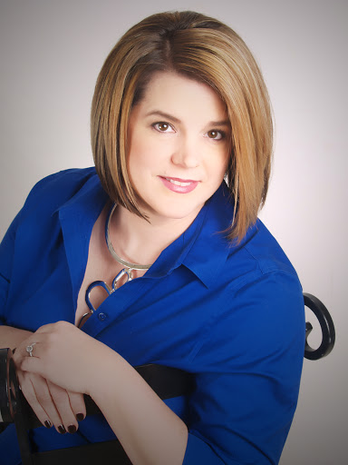 Michelle Riemer Photo 15