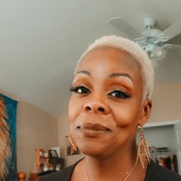 Brenda Edwards Photo 43