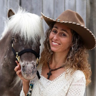 Stacy Westfall Photo 11