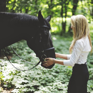 Anna Anderson Photo 31