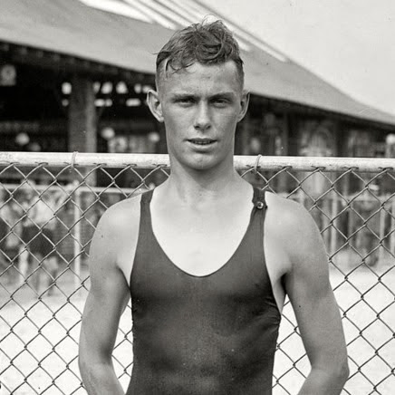 Peter Moore Photo 31