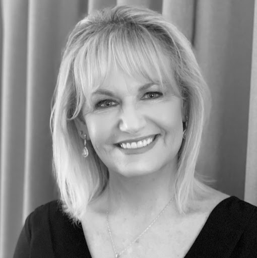 Janet Bentley Photo 20