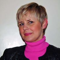 Lisa Grove Photo 18