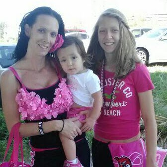 Christie Leonard Photo 10