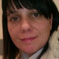 Toni Lambert Photo 12