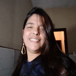 Liane Almeida Photo 14
