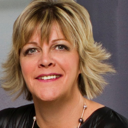 Julie Macpherson Photo 20