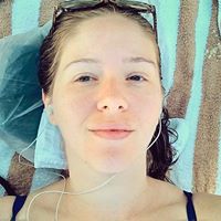 Candice Erickson Photo 32