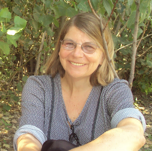 Hilary Robinson Photo 34