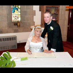 Linda Budd Photo 12
