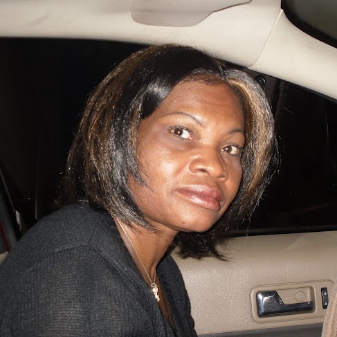 Linda Robinson Photo 41