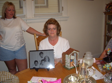 Linda Sears Photo 17