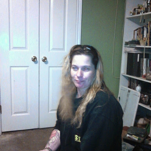 Krystal Hall Photo 8