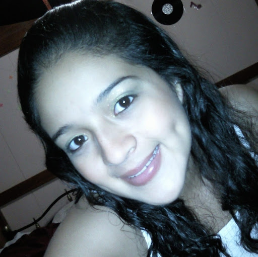 Sara Fischer Photo 38