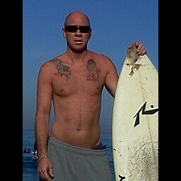 Robin Vasquez Photo 11