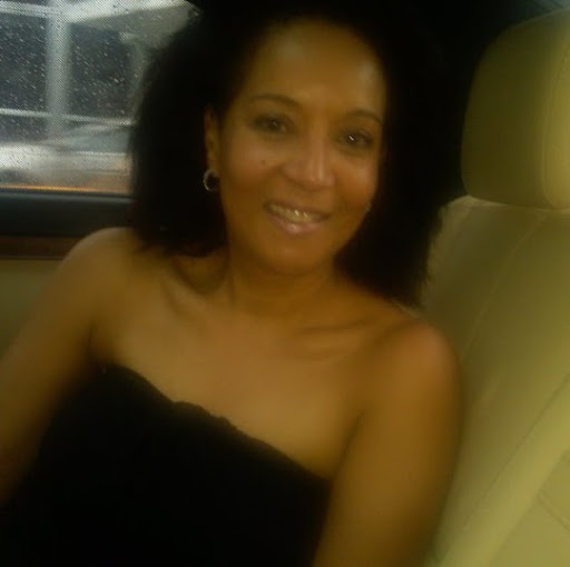 Catherine Renner Photo 4