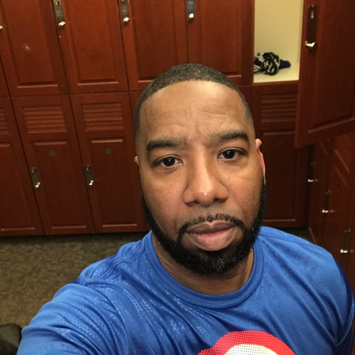 Eric Gordon Photo 20