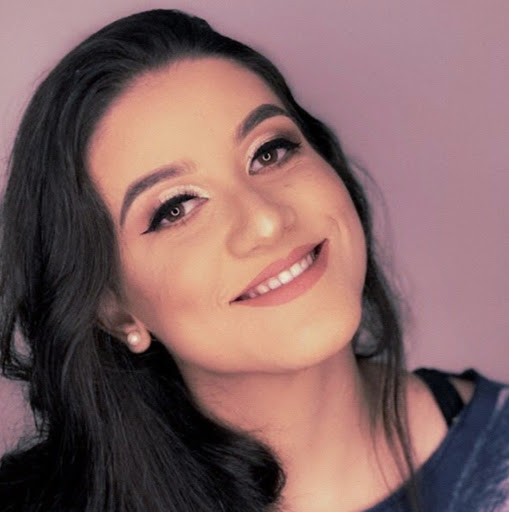 Julia Rangel Photo 8