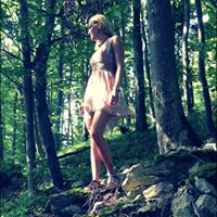 Christine Bello Photo 18