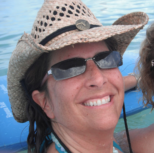 Julie Russell Photo 17