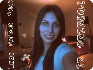 Elizabeth Roque Photo 26