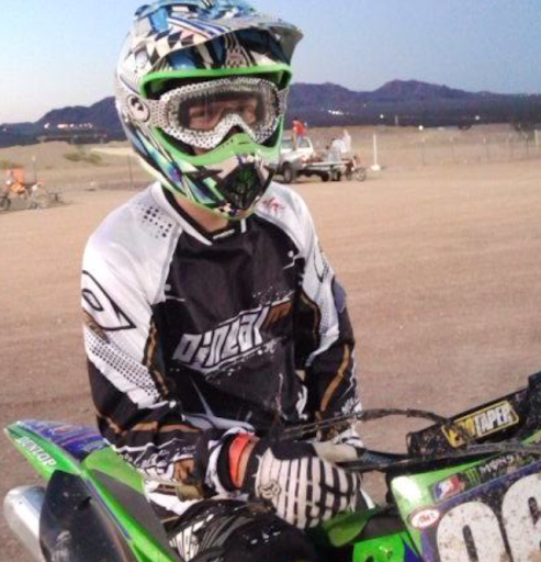 Derek Stephens Photo 41