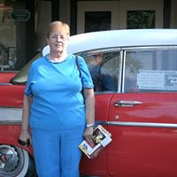 Theresa Hull Photo 36