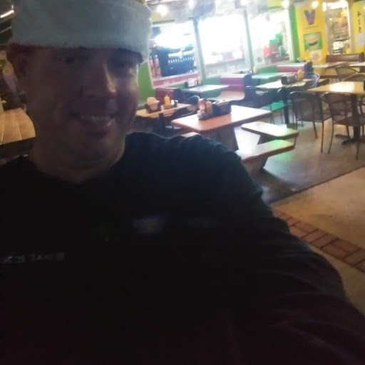 Christopher Larsen Photo 11