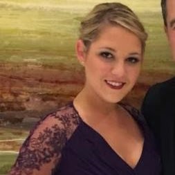 Amanda Walker Photo 10