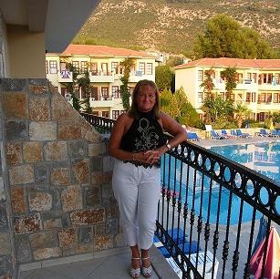 Ruby Henderson Photo 31