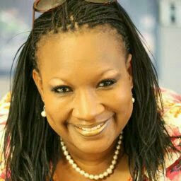 Stephanie Flowers Photo 39