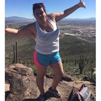 Elizabeth Valdivia Photo 23