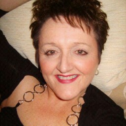 Janice Hughes Photo 47