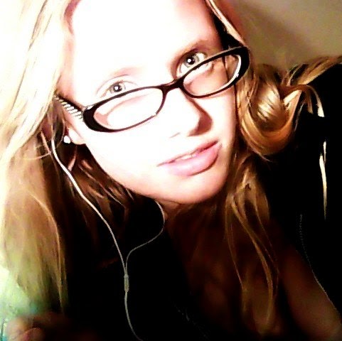 Laura Knapp Photo 34