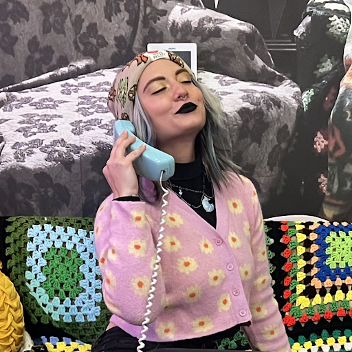 Kelly Cochran Photo 25