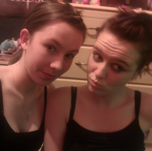 Rachel Ellis Photo 16