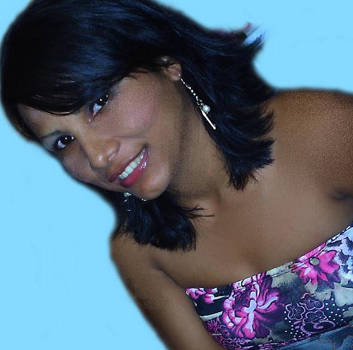 Lilly Cruz Photo 14