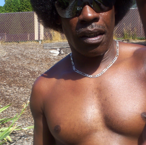 Michael Willis Photo 54