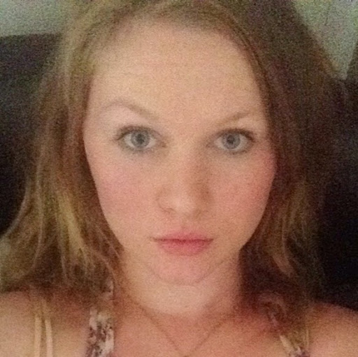 Amelia Graham Photo 19